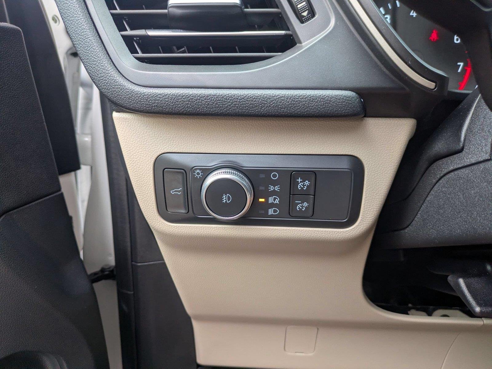 Used 2021 Star White Metallic Tri-Coat FORD  image 16