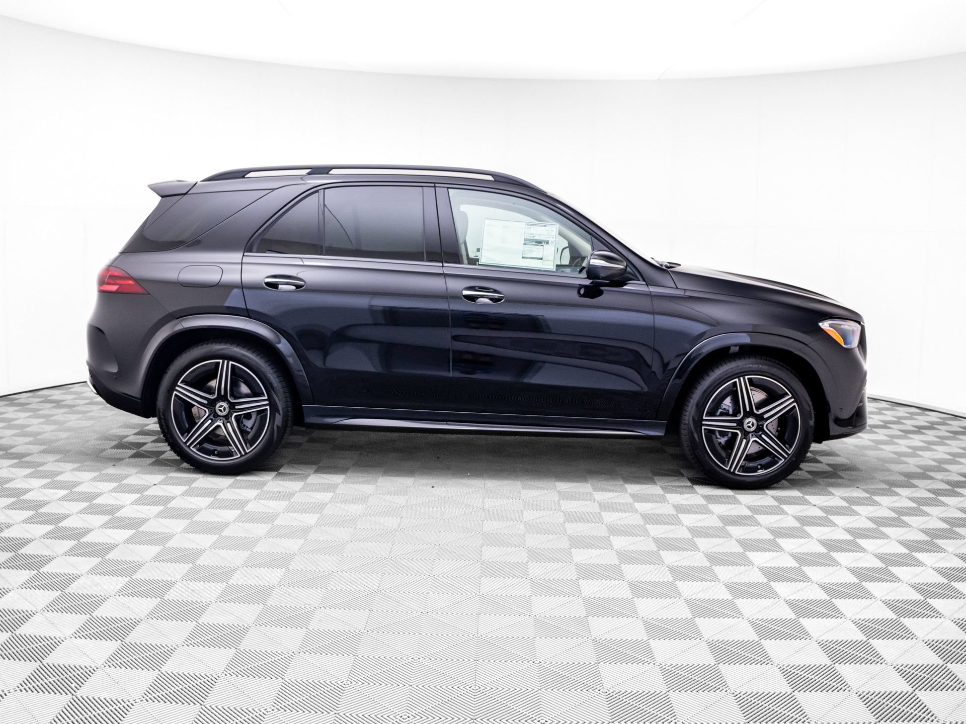 New 2026 Obsidian Black Metallic Mercedes-Benz GLE 350 image 49
