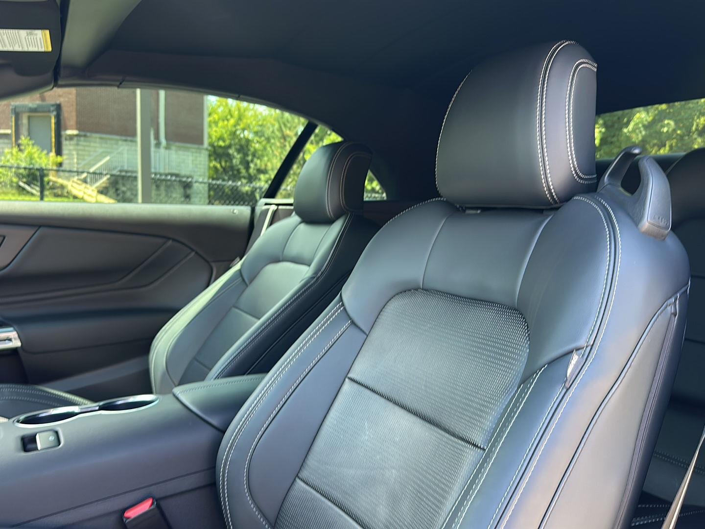 Certified Used 2025 Molten Ford GT Premium image 11