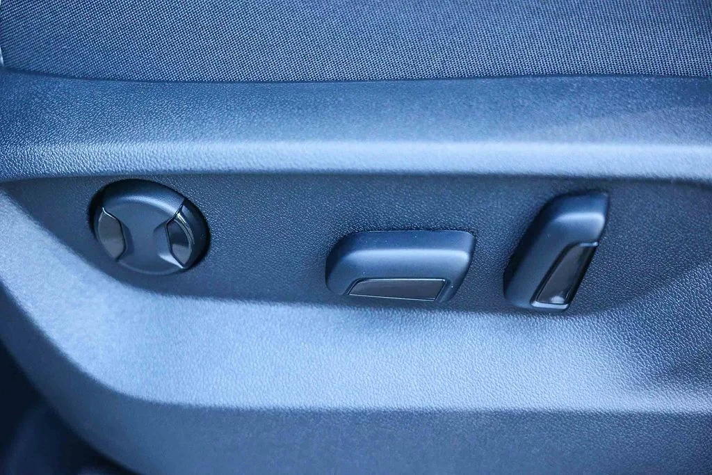2026 Volkswagen Atlas SE w/Tech - Photo 32