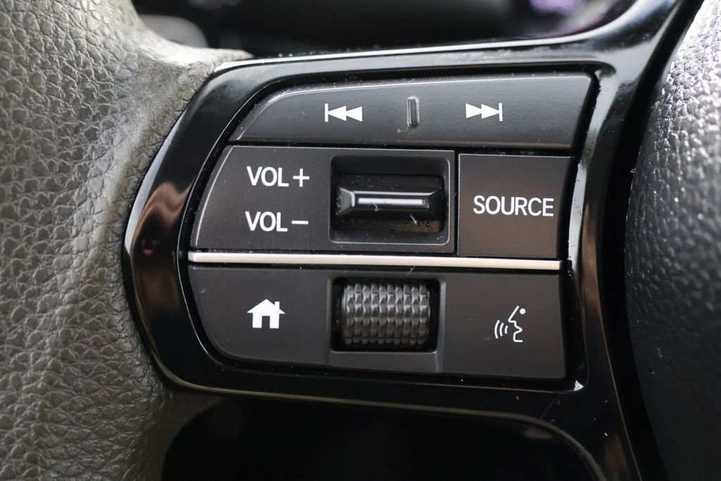 Used 2025 Platinum White Pearl Honda LX image 11