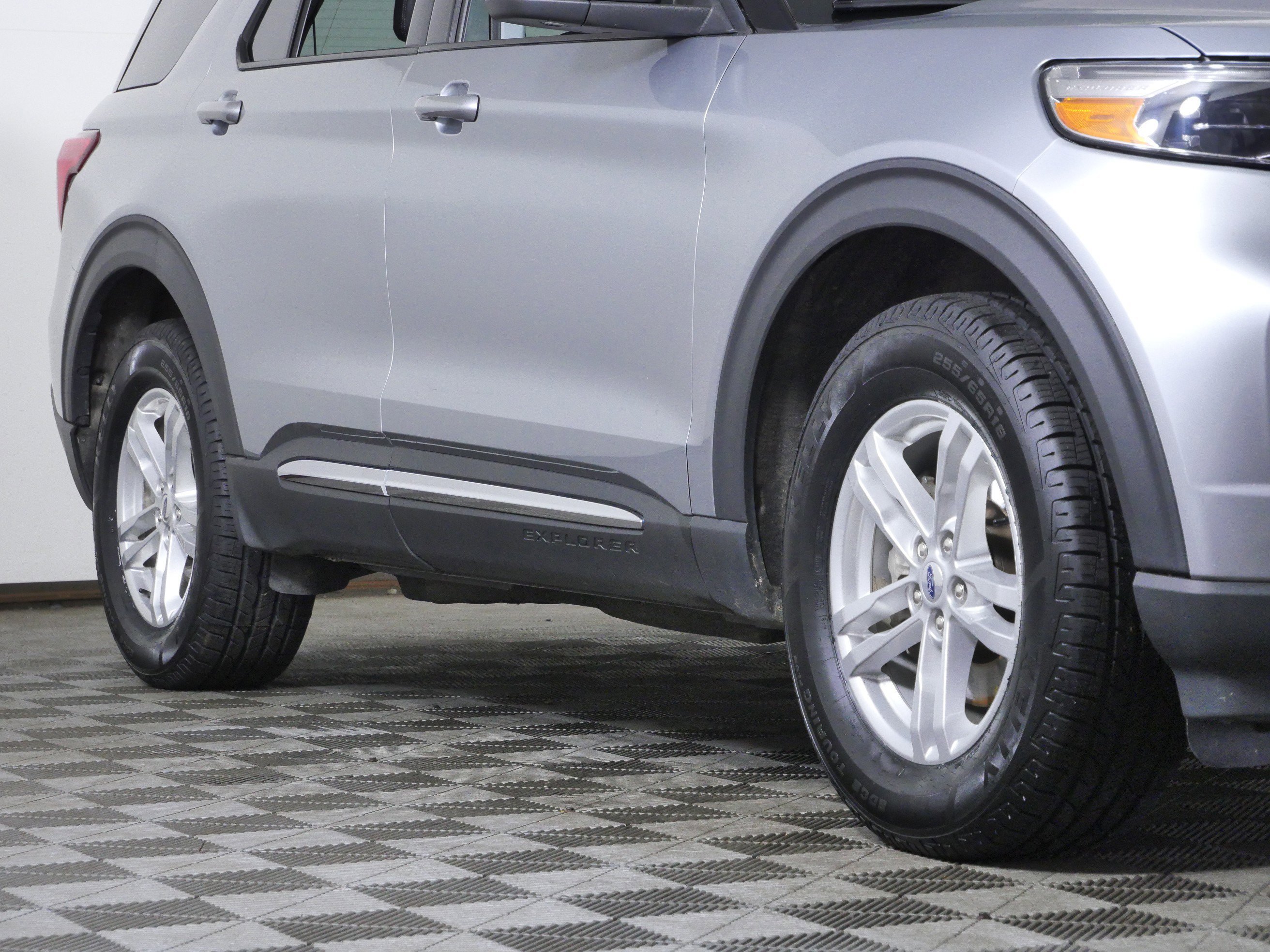 Certified 2022 Ford Explorer XLT with VIN 1FMSK8DH5NGC32640 for sale in Shakopee, Minnesota