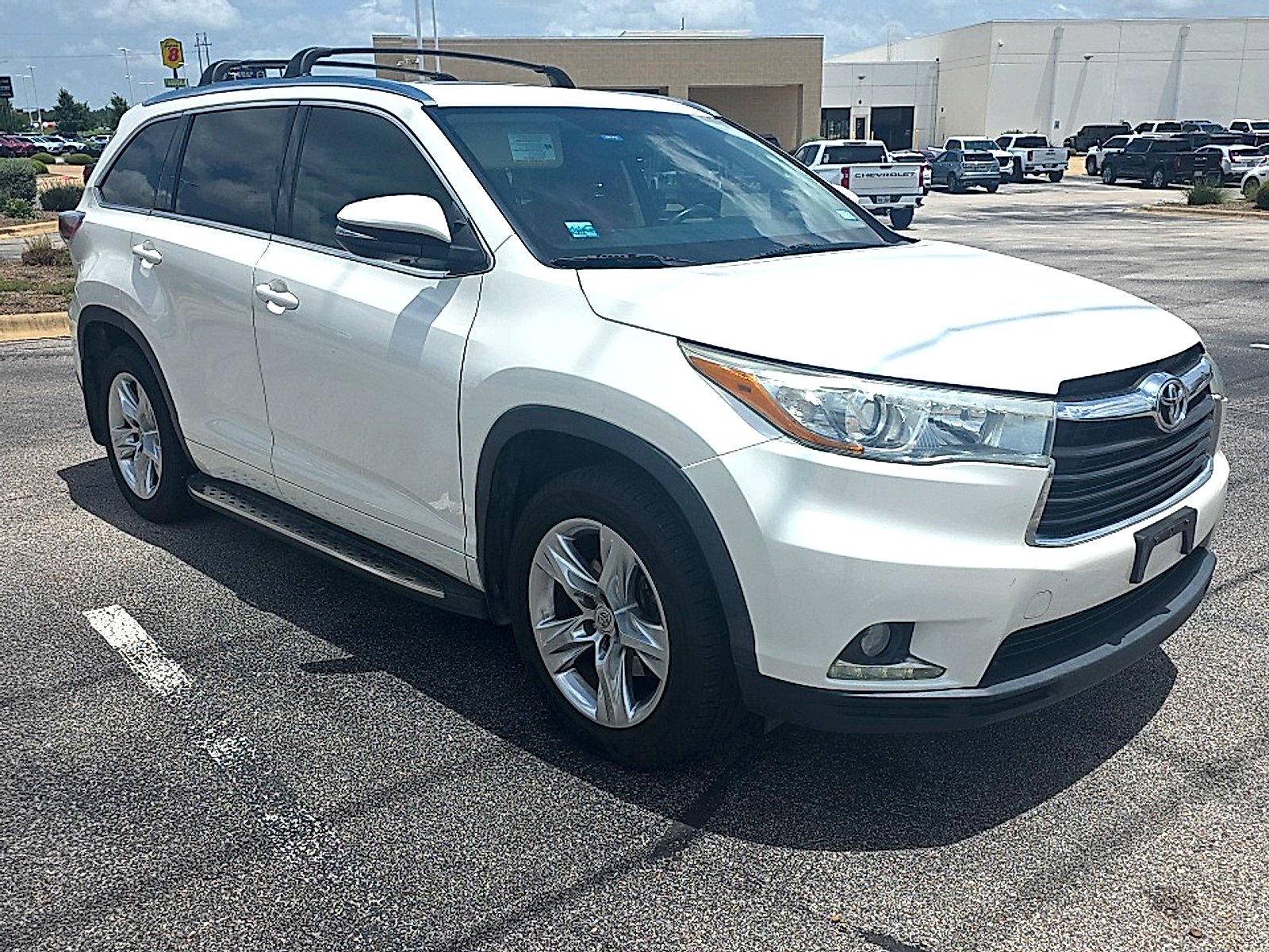 Used 2015 Blizzard Pearl Toyota Limited V6 image 2