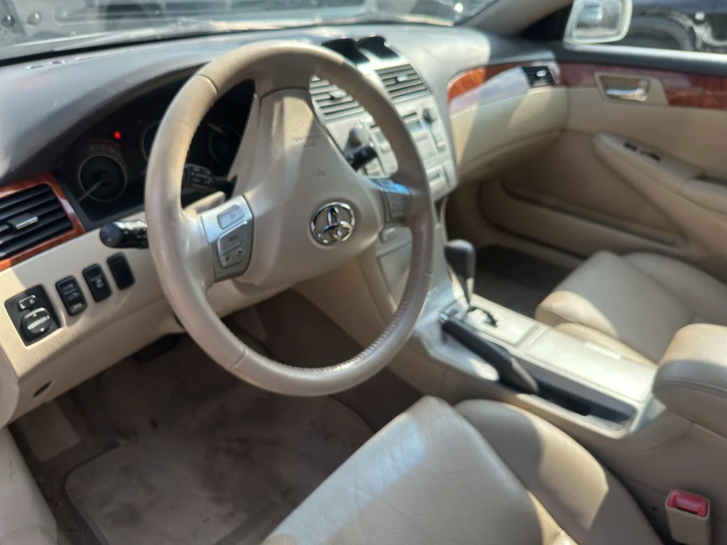 Used 2008 White Pearl Toyota SLE image 6