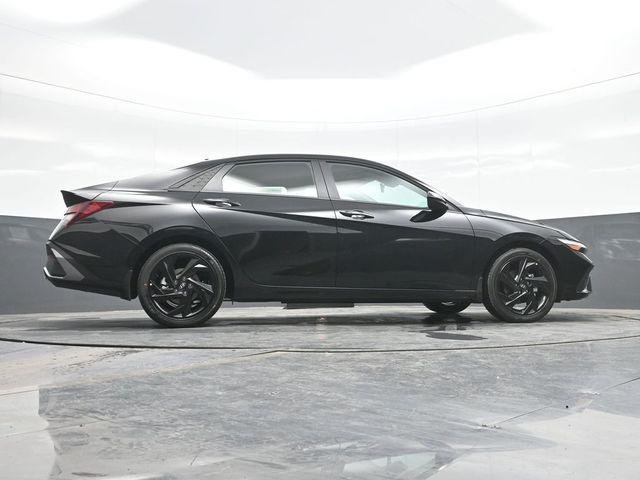 New 2026 Black Hyundai SEL Sport image 25