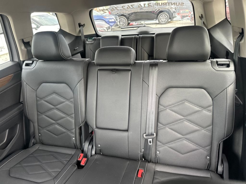 New 2026 Silver Volkswagen 2.0T SE image 15