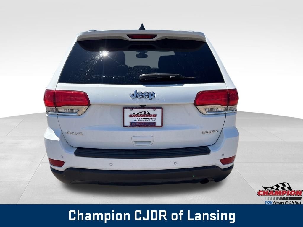 Used 2018 Bright White Clearcoat Jeep Laredo E image 7