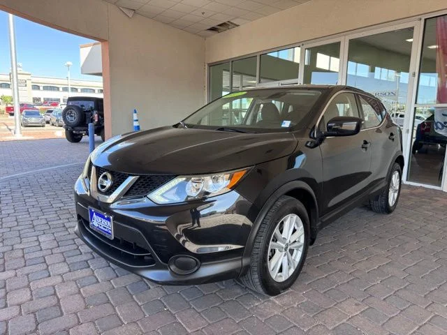 2017 Nissan Rogue Sport S FWD's photo