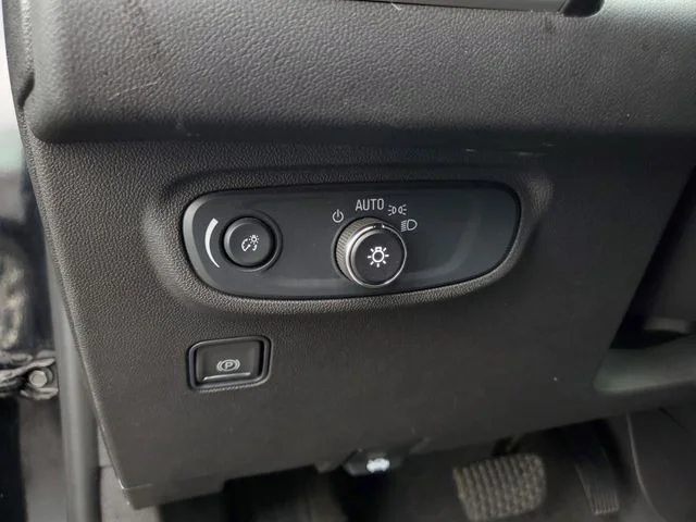 Used 2024 Black GMC SLE image 17