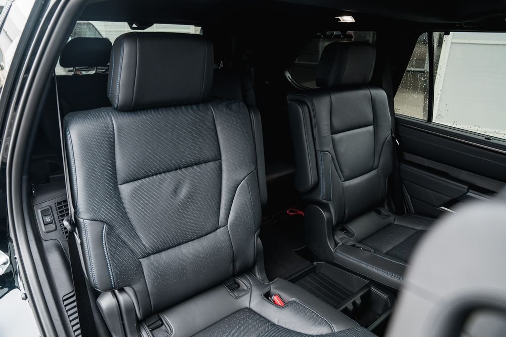 New 2026 Midnight Black Metallic Toyota Platinum image 29