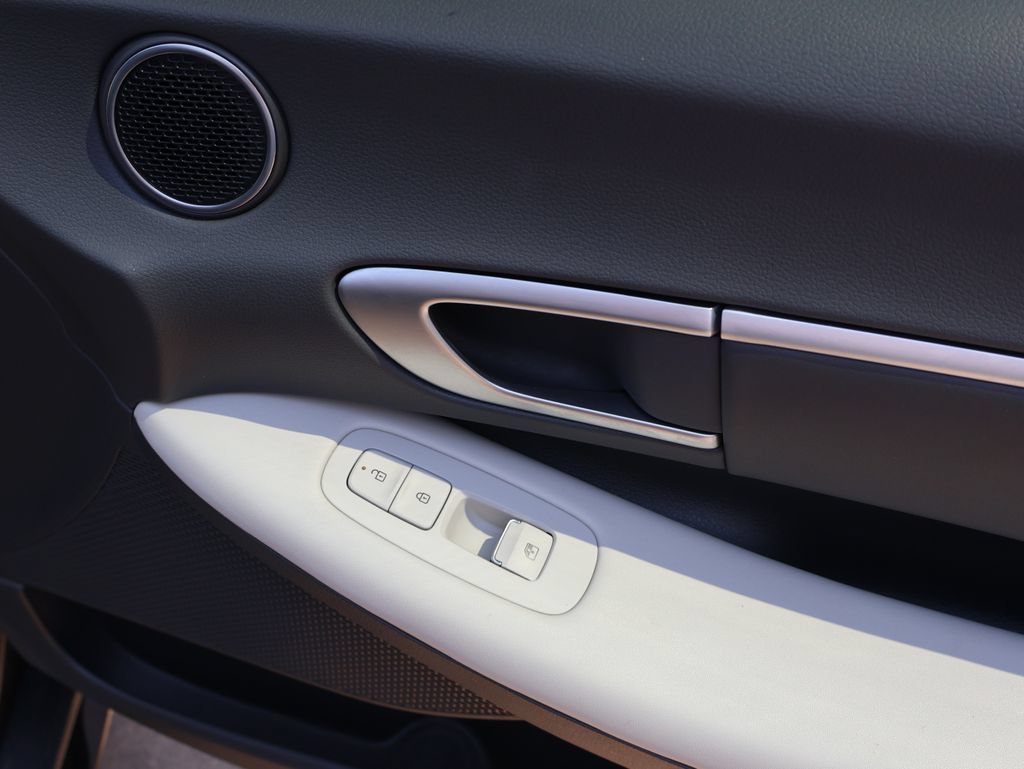 2025 Hyundai Sonata Hybrid SEL - Photo 10