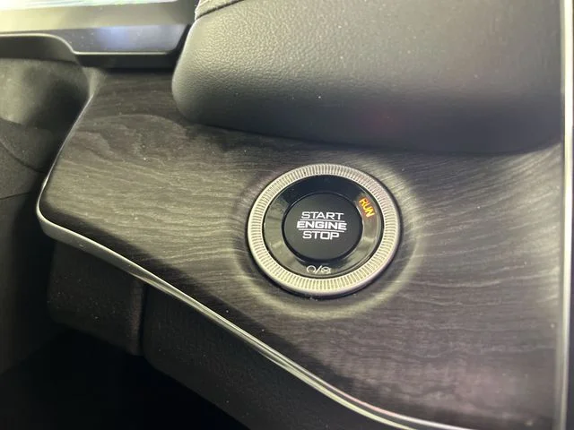 Used 2023 White Jeep Overland 4xe image 13