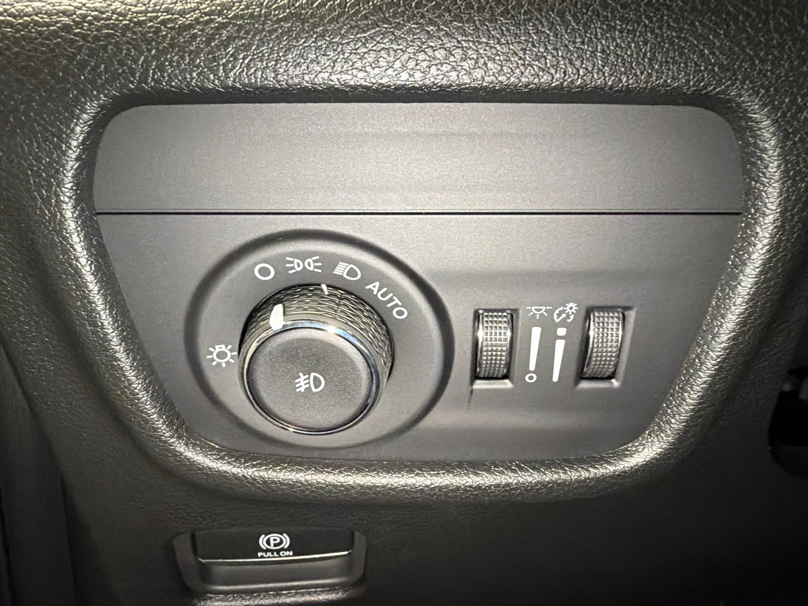 New 2027 Sting-Gray Clearcoat Jeep Limited image 20
