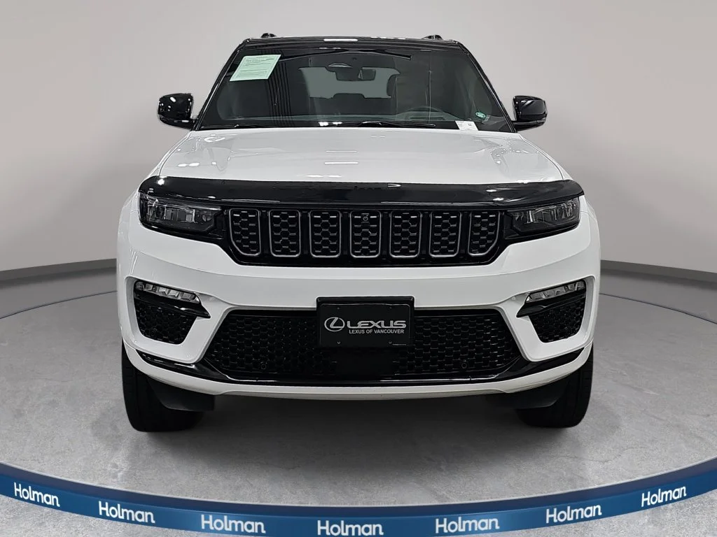Used 2024 White Jeep Summit Reserve image 3