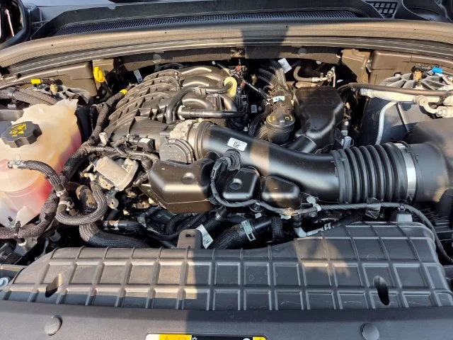Used 2025 Gray Jeep Overland image 28