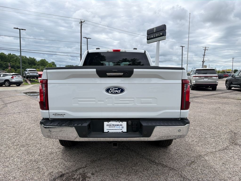 Used 2024 White Ford XLT image 4