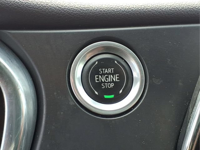 Used 2022 IRON GRAY METALLIC Chevrolet Premier image 10