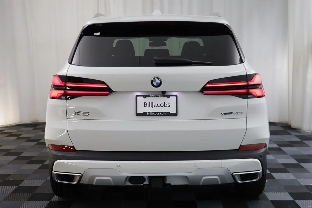 New 2026 White BMW xDrive40i image 17