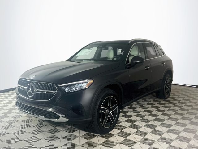 New 2026 Graphite Grey Metallic Mercedes-Benz GLC 300 image 3
