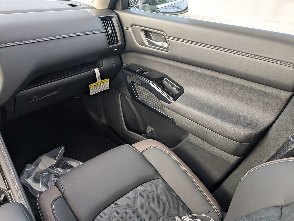 New 2026 Boulder Gray Pearl Nissan Platinum image 17
