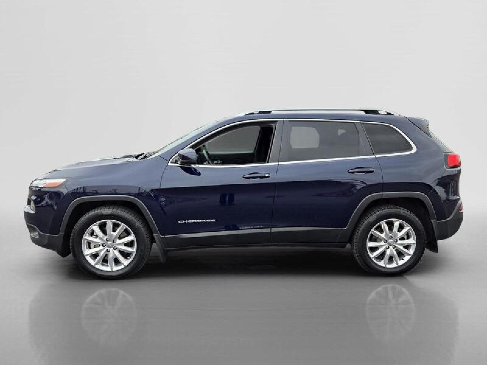 Used 2016 Jeep Cherokee Limited with VIN 1C4PJMDB3GW209190 for sale in Henderson, NV