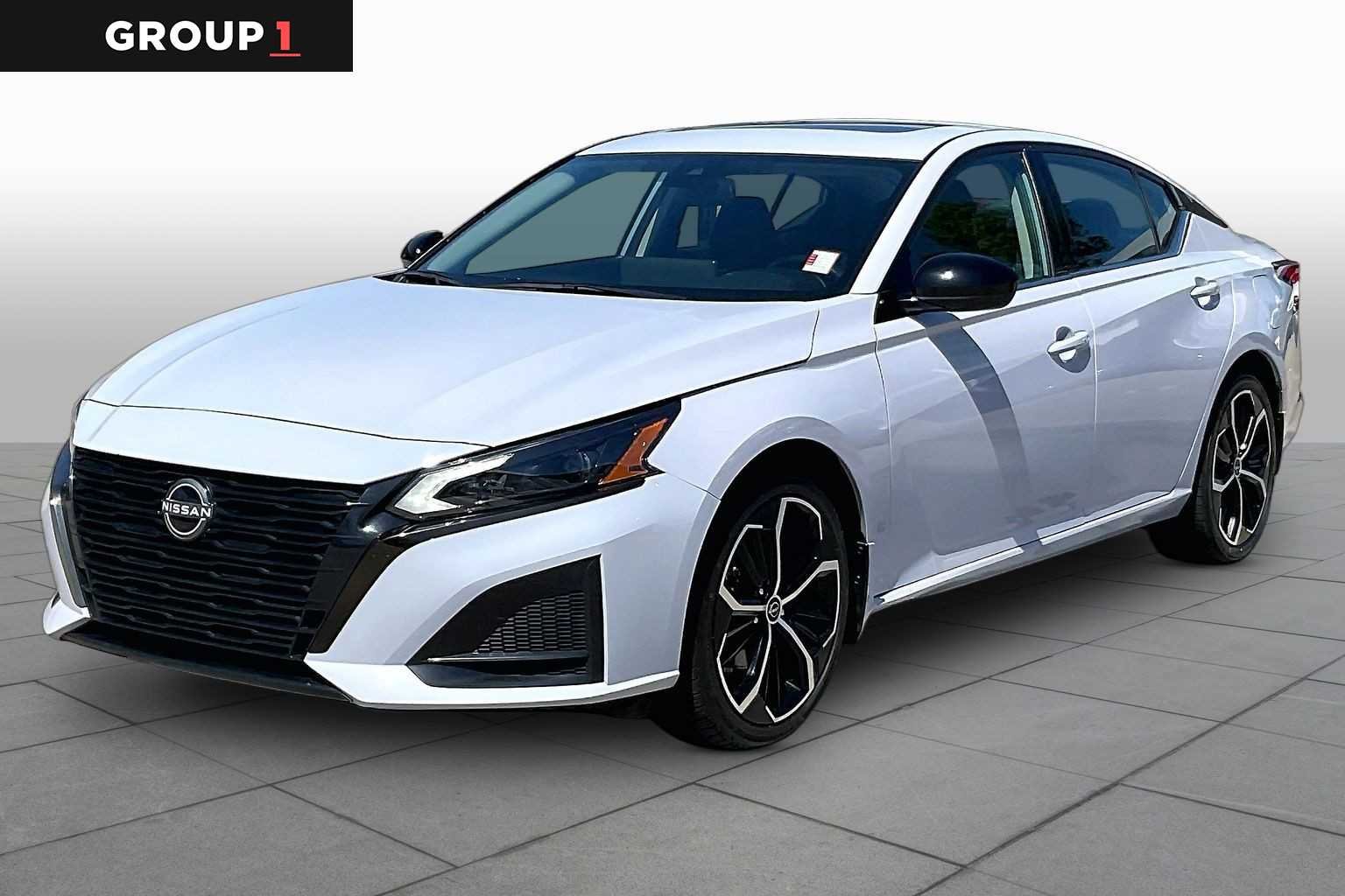 2025 Nissan Altima SR