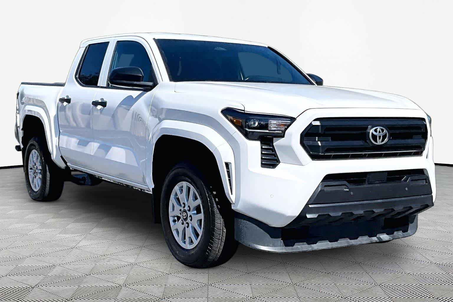 Used 2024 Ice Cap Toyota SR image 3