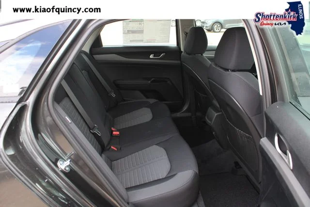 New 2026 Gray Kia LXS image 17