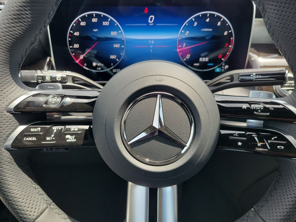 New 2027 Cirrus Silver Metallic Mercedes-Benz GLC 300 image 23