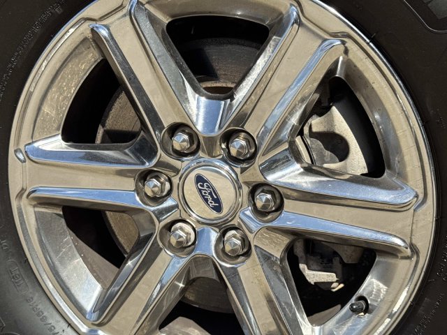 Used 2024 Blue Ford XLT image 12
