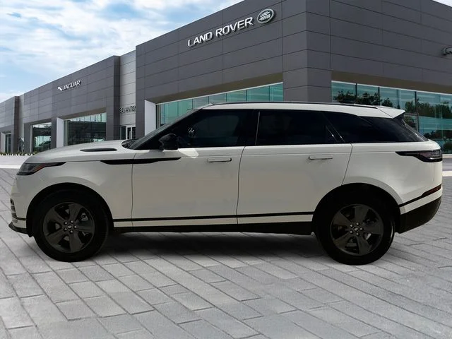 Certified Used 2025 White Land Rover Dynamic SE image 2