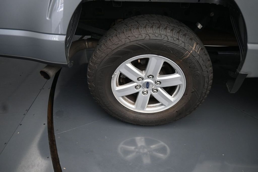 Used 2022 Silver Ford XLT image 10