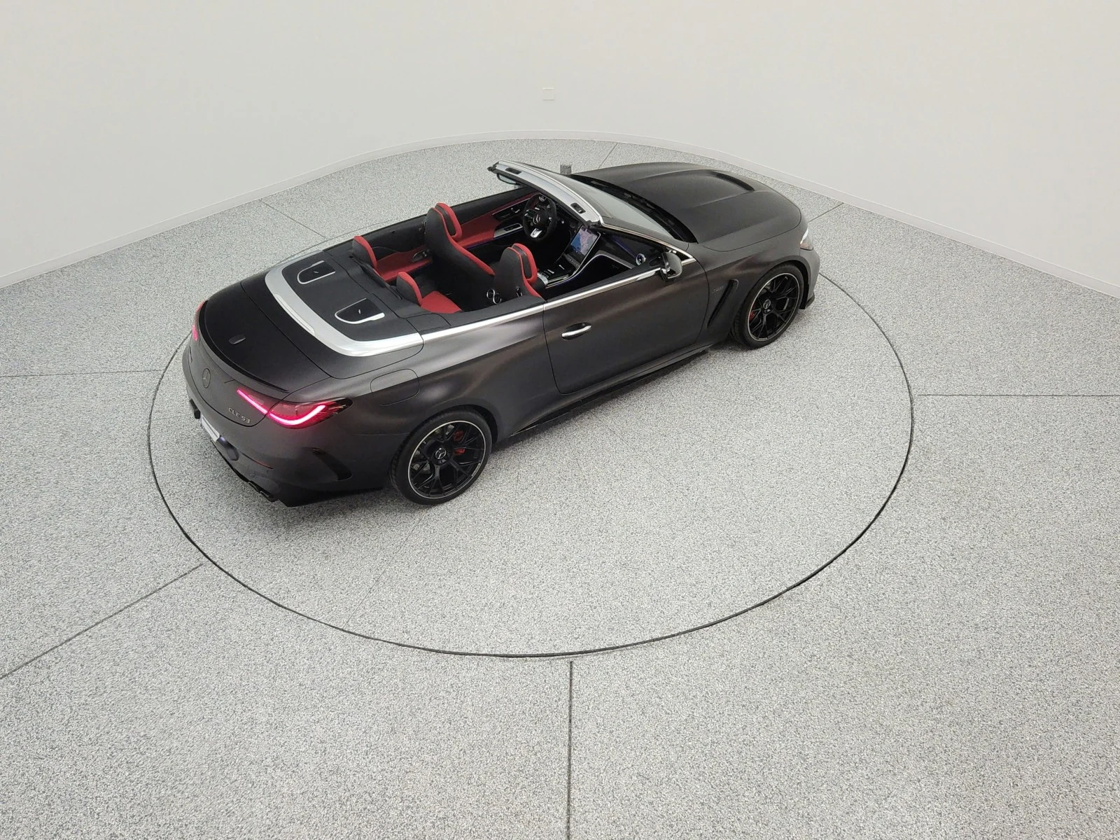 Certified Used 2026 MANUFAKTUR Graphite Grey Magno Mercedes-Benz AMG® CLE 53 4MATIC+ Cabriolet image 13