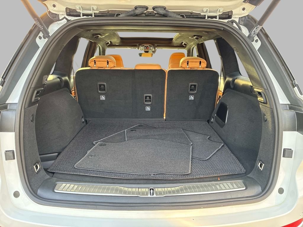 Used 2025 White Jeep Summit Reserve image 13
