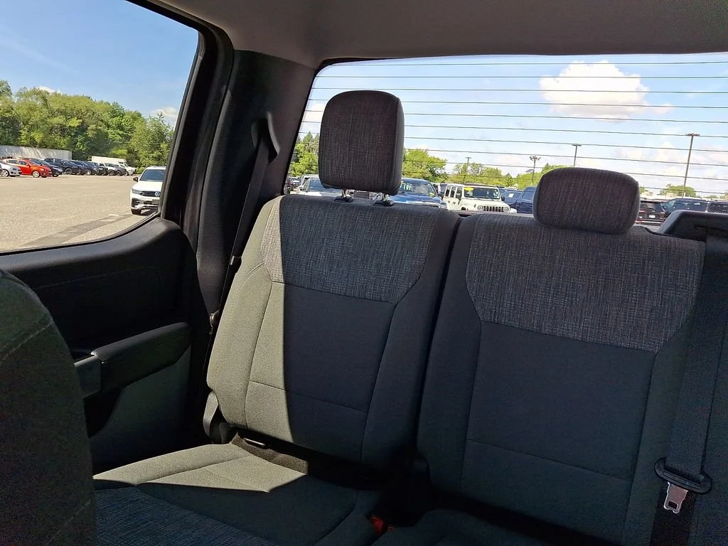 Used 2023  Ford XL image 19