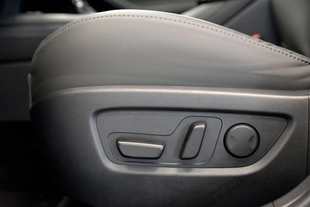 Certified Used 2026 White Mazda 2.5 S Select Sport image 16