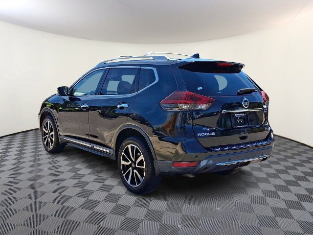 Used 2020 Black Nissan SL image 5