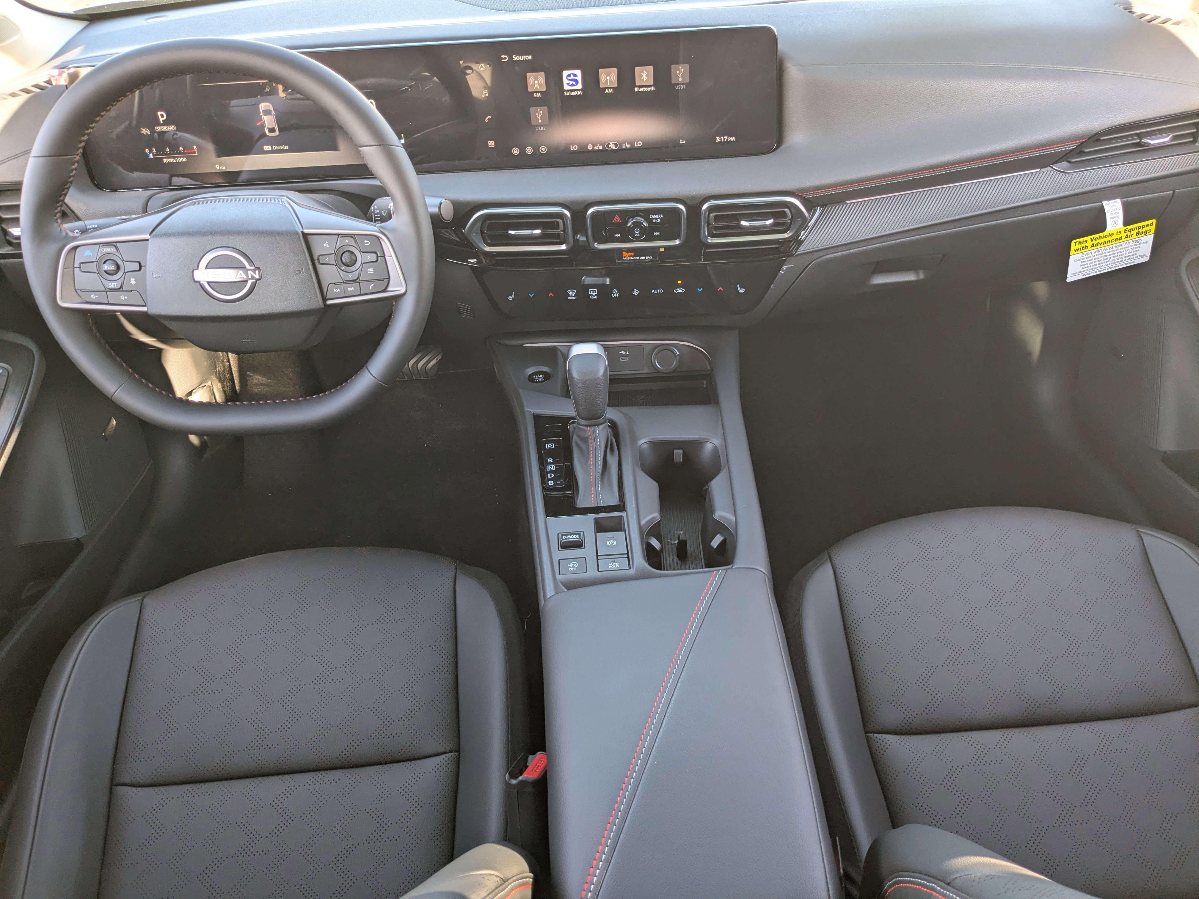 New 2026 Aspen White Tricoat/Super Black Nissan SR image 12