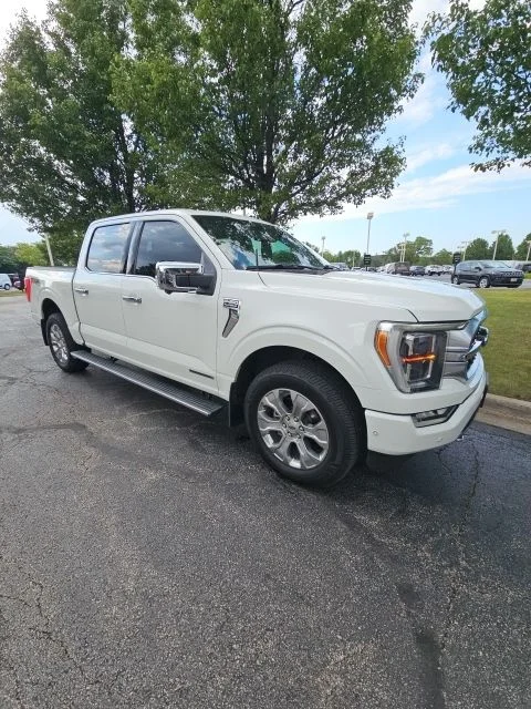 Certified Used 2022 White Metallic Ford Platinum image 2
