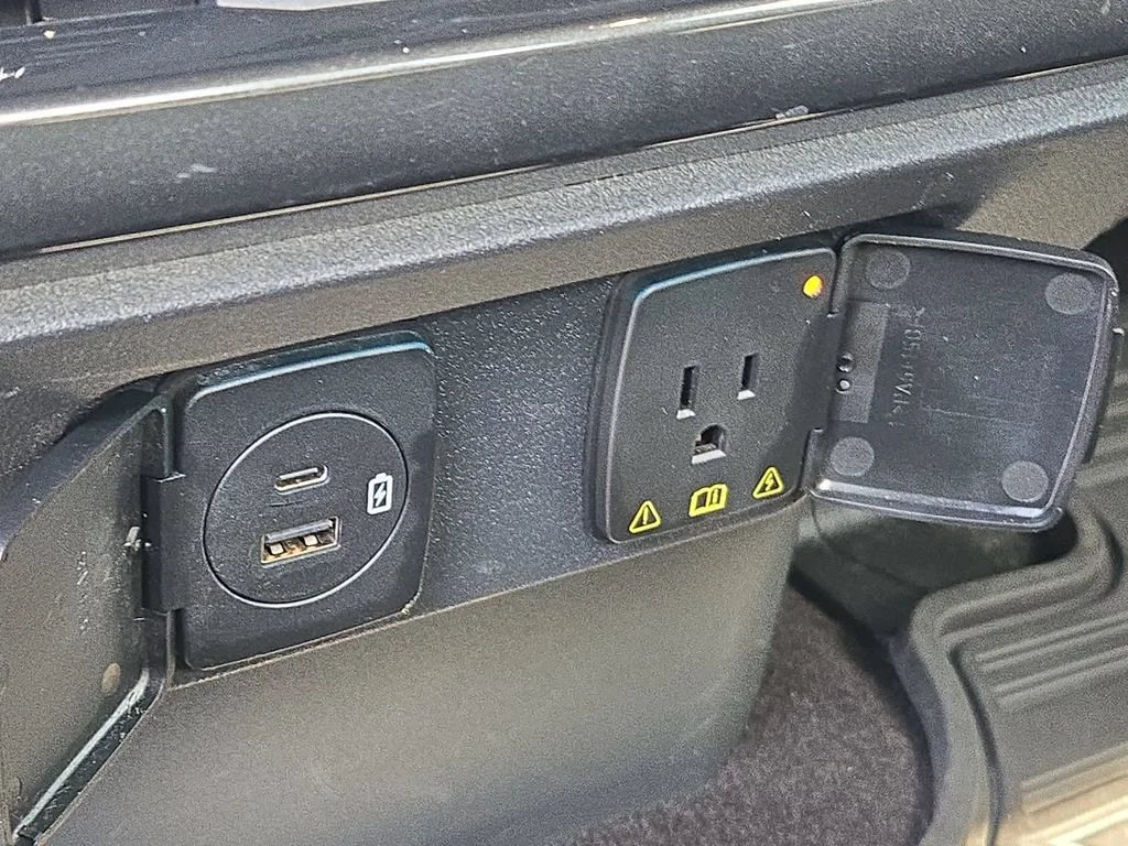 Used 2021 Black Ford  image 53