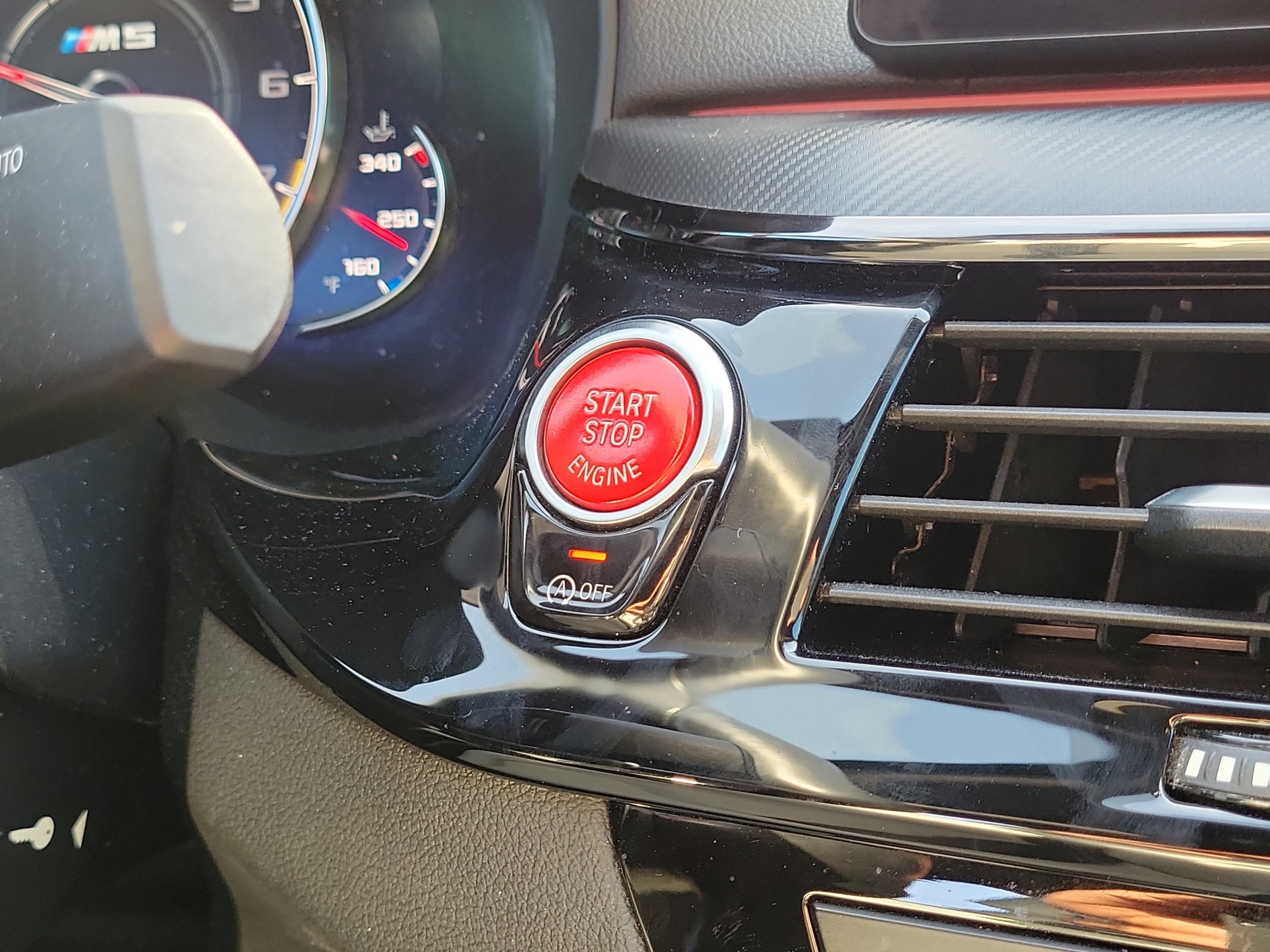 Used 2018 Blue Metallic BMW Base image 17
