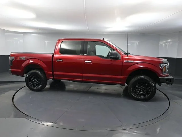 Used 2019 Red Ford XLT image 3
