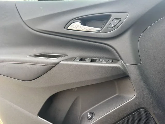 2023 Chevrolet Equinox RS - Photo 22