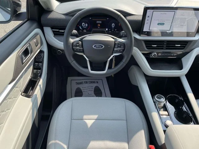 New 2026 Space White Metallic Ford Platinum™ image 15