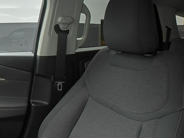 Used 2025 Black Ford Active image 39