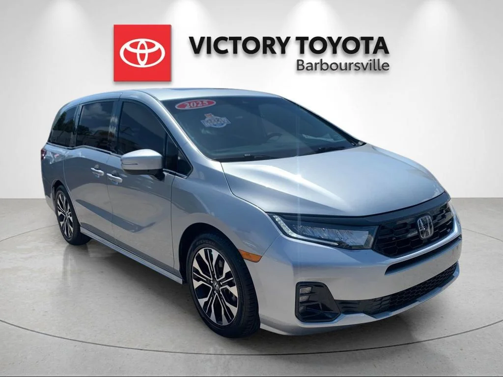 Used 2025 Silver Honda Elite image 5