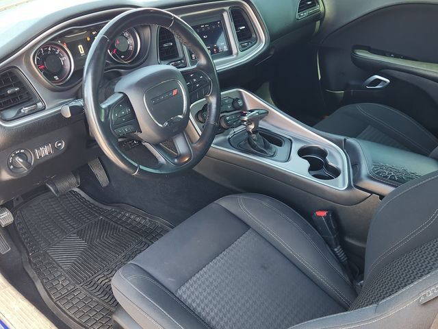 Used 2019 Blue Dodge SXT image 25