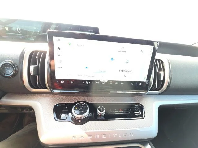 Used 2025 Gray Ford Active image 18