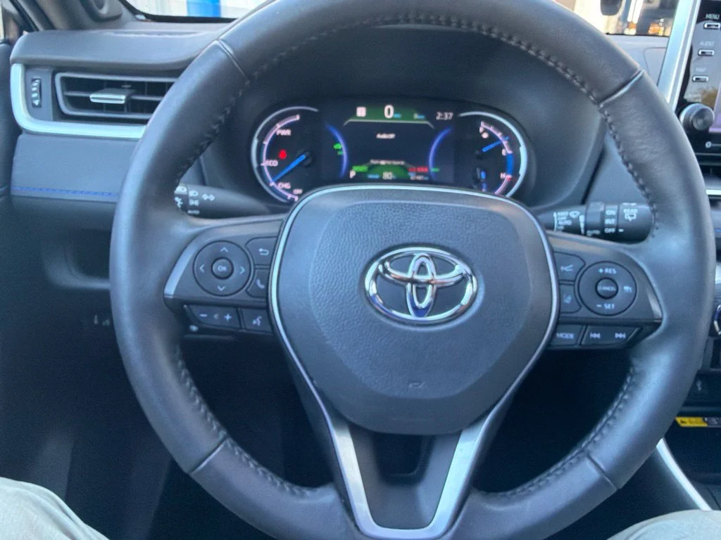 Used 2022 Silver Sky Metallic Toyota XSE image 26