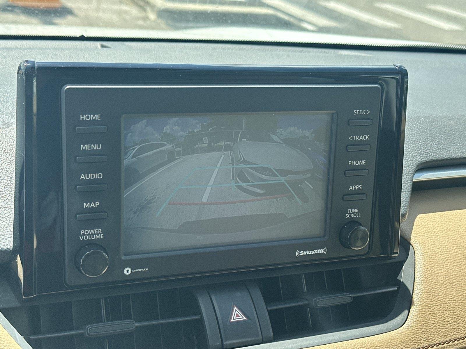 Used 2020 Super White Toyota XLE image 17